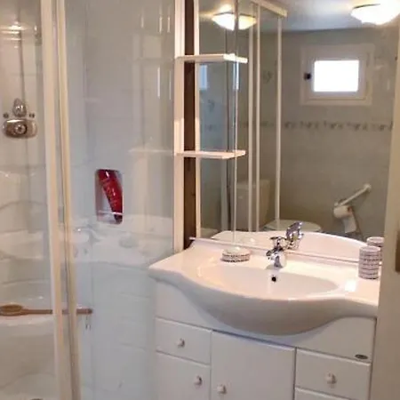 Holiday home Maison Confort Avec Jardin, Compris, Proche Commerces Et Sites Touristiques - Formerie - Fr-1-526-45